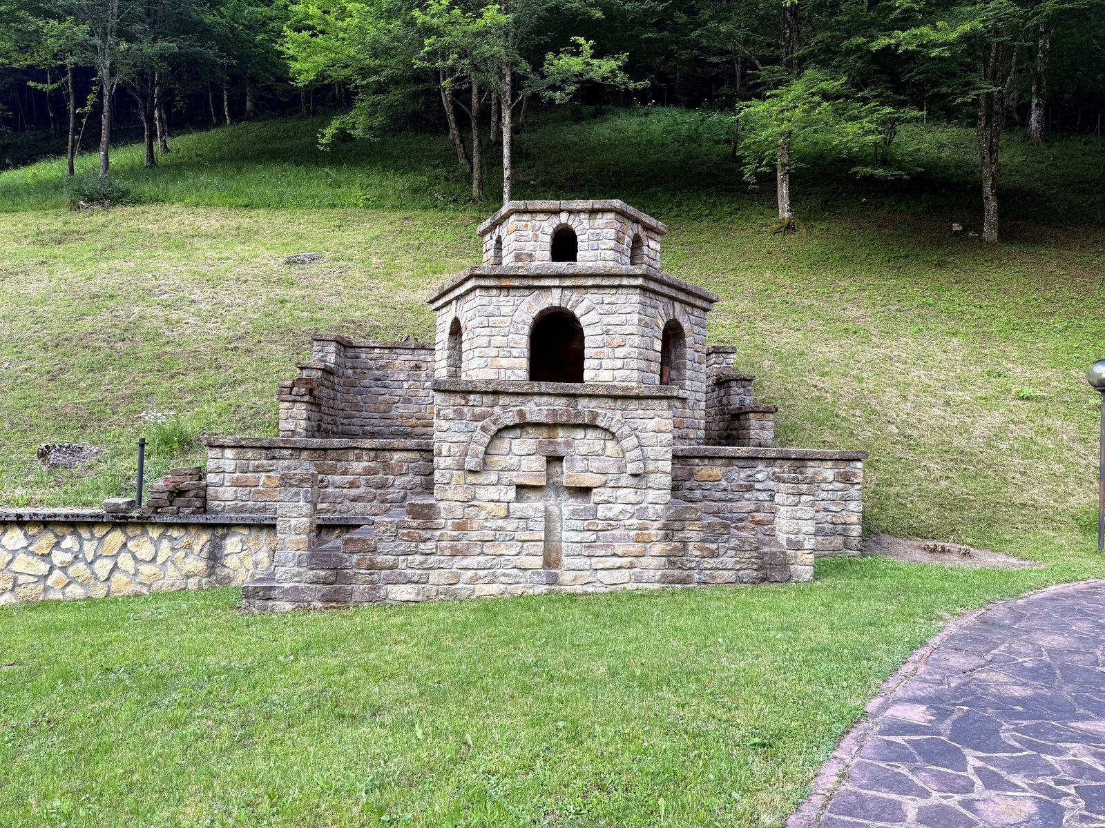 The chapel amid nature